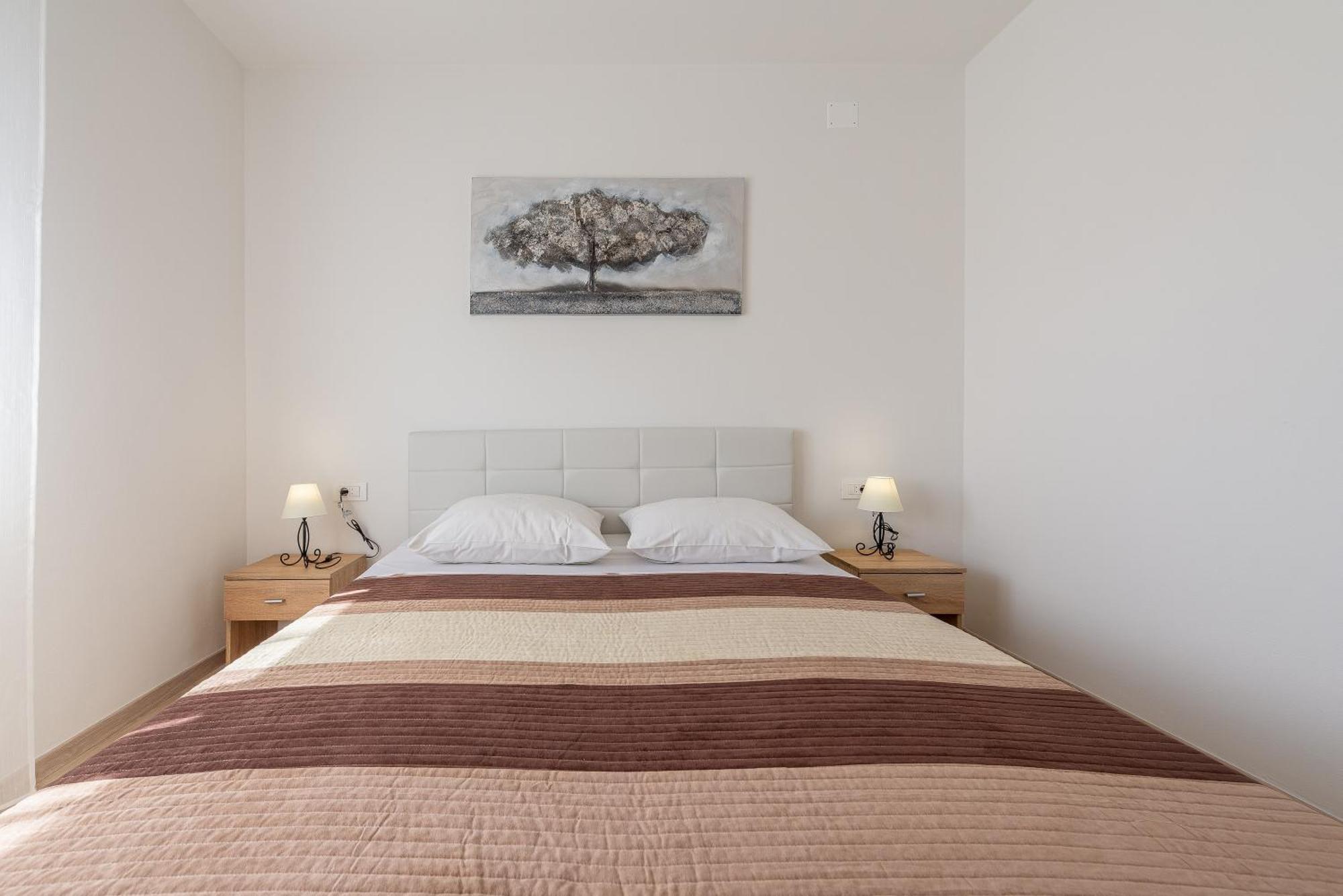 Apartments Villa Odesa With Shared Pool Zadar Extérieur photo