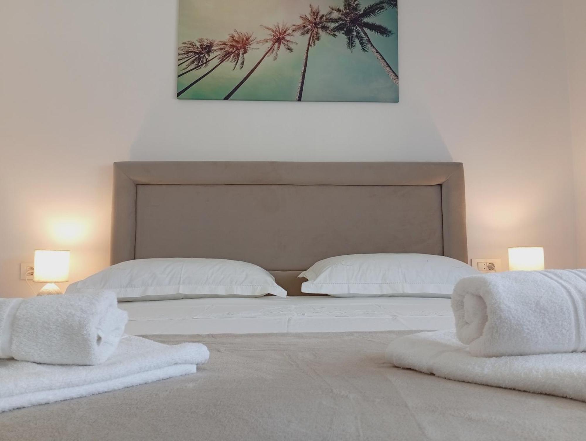 Apartments Villa Odesa With Shared Pool Zadar Extérieur photo